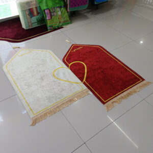 Worship mat, prayer mat, thickened prayer mat carpet/rugs for bedrooms in a new couple's set, with a flannel print